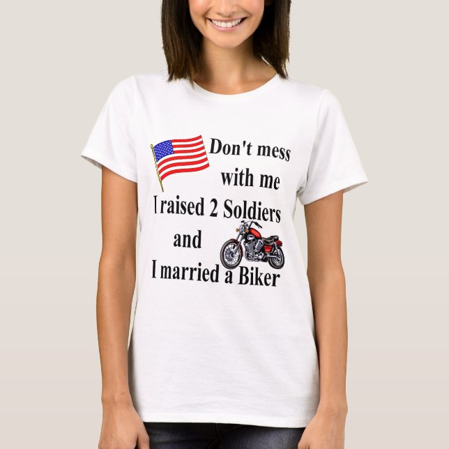 Lyftt 2 soldater att gifta sig en biker tee (Framsida)