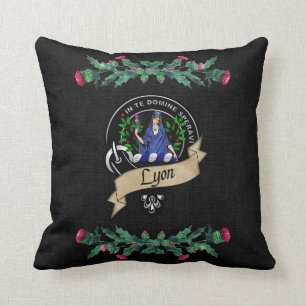 Lyon Klan Badge & Tartan Thistle Kudde