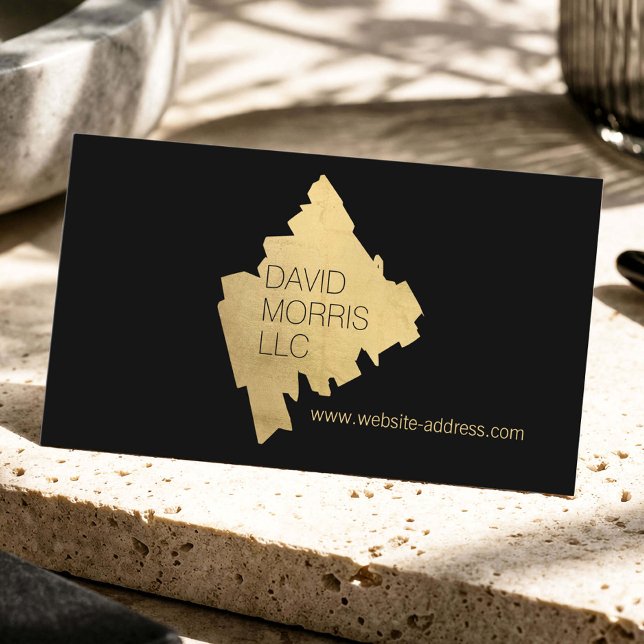 Lyxig abstrakt logotyp med guld penseldrag på svar visitkort (Skapare uppladdad)
