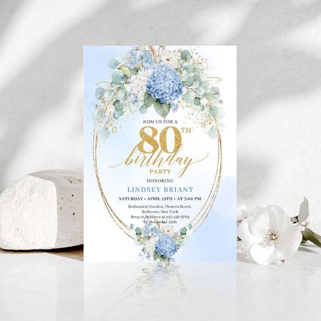 Lyxig Blå Blommig Eukalyptus 80-års Födelsedagsinb Inbjudningar (Luxury Blue Floral Eucalyptus 80th Birthday Invite)