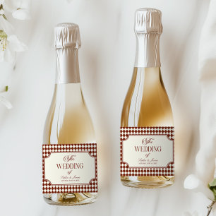 Lyxig gammal burgunderröd vintage bröllopsdekor
