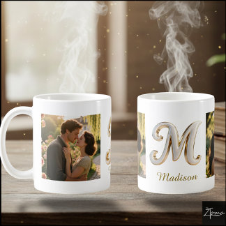 Lyxig kursiv guld vit initial M + 2 FOTO Kaffemugg