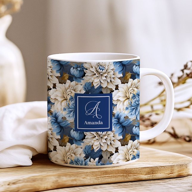 Lyxiga Marinblommor Anpassat Namn Blommig Kaffe Ko Kaffemugg (Luxury Navy Flowers Custom Name Floral Coffee Mug)