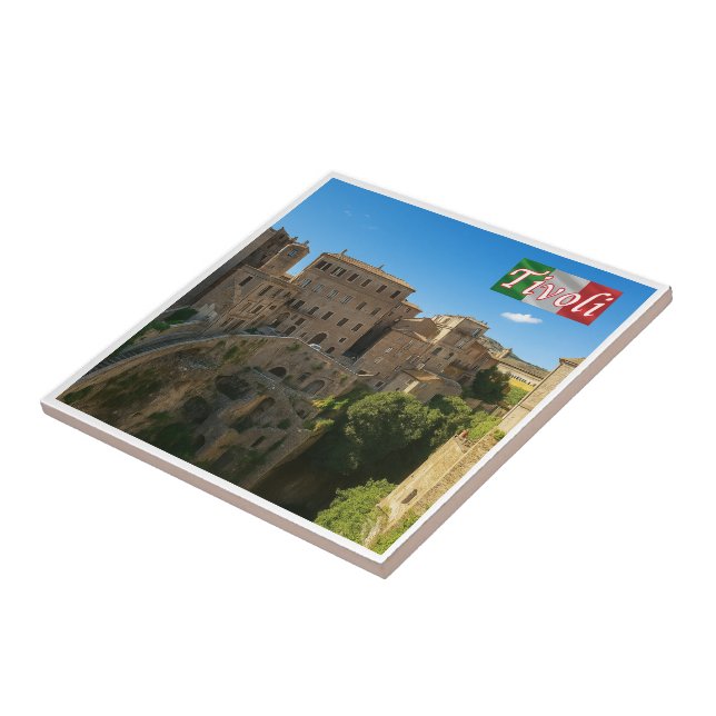 LZO009 TIVOLI, Old Town, Lazio, Italien, Kakelplatta (Sidan)