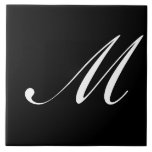 M Monogram inledande vit på svart Kakelplatta<br><div class="desc">Classic White Brev Monogram på Black Background,  M.</div>