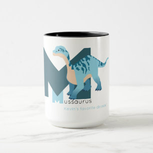 M som Mussaurus Mugg