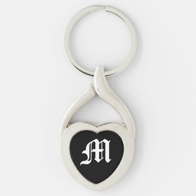 "M" svart Hjärtnyckelring Twisted Heart Silverfärgad Nyckelring (Framsidan)