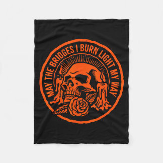 Må broarna brinna och lysa upp vägen Skalle Gotisk Fleecefilt