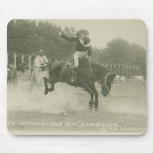 Mabel Strickland på Stranger. Musmatta