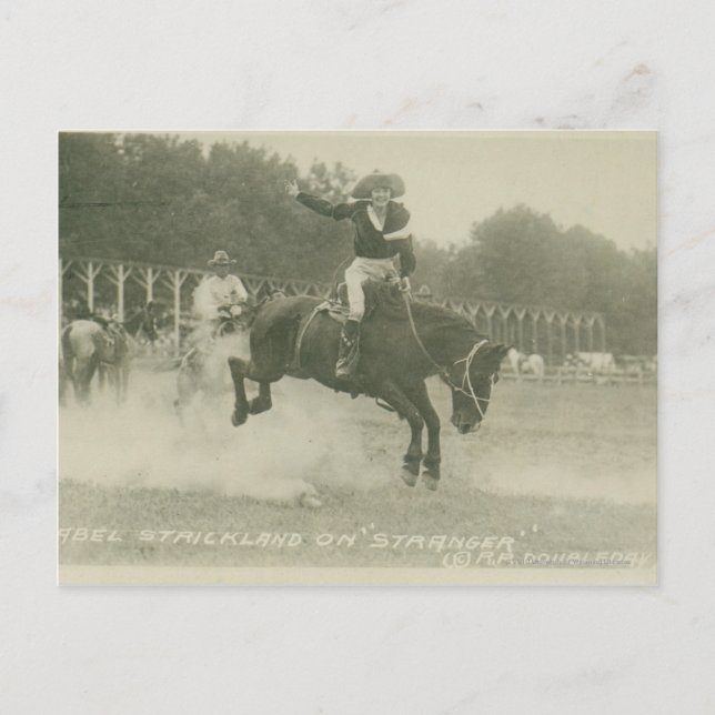 Mabel Strickland på Stranger. Vykort (Framsida)