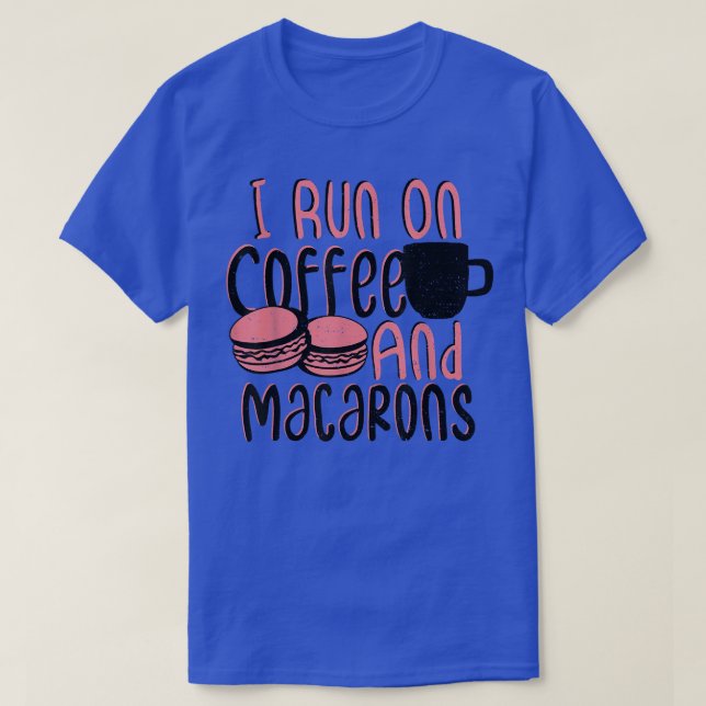 Macaron i Springa på kaffe och makaroner som tillv T Shirt (Design framsida)