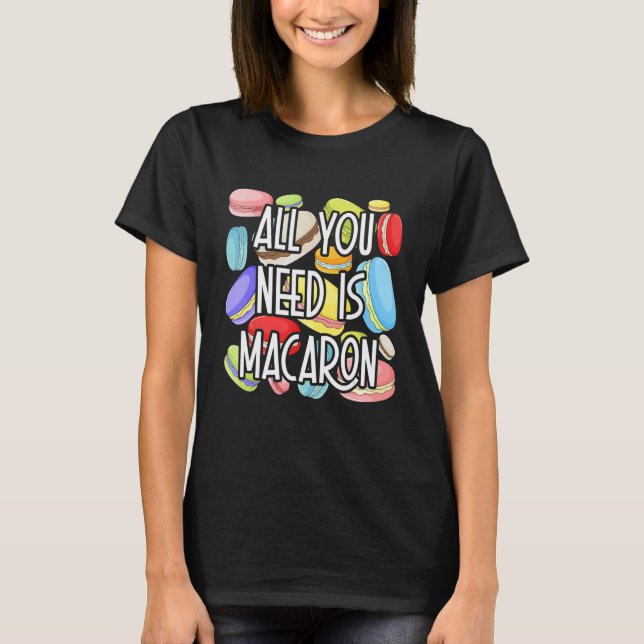 Macaron Mountain Baking Sweet Macarons T Shirt (Framsida)