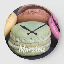 Macaron pastries for sweet tooth gift stor klocka