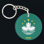 Macau Flagga Charming Patriotic<br><div class="desc">Macau Flagga Charming Patriotic Keychain med Macau-flagga tryckt över hela nyckelkedjan. Land namn är delvis integrerat i utformningen på grund. Anpassadet är helt och hållet "Anpassa den!" ingår. Denna vackra Macau-nyckelkedja är snyggtens gåva till alla tillfälle. © 2022 LänderAvVärlden</div>