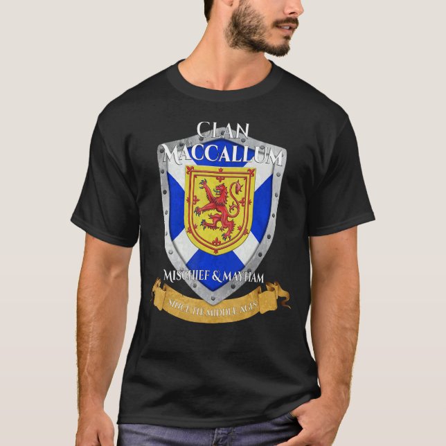 Maccallum Scottish Family Klan Scotland Shield T Shirt (Framsida)
