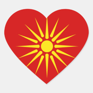 Macedonian Sol Sticker Hjärtformat Klistermärke