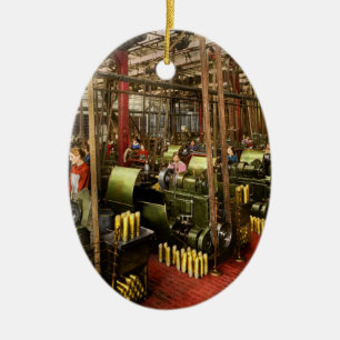 Machinist - Krig - Bälte och Bomber 1916 Julgransprydnad Keramik