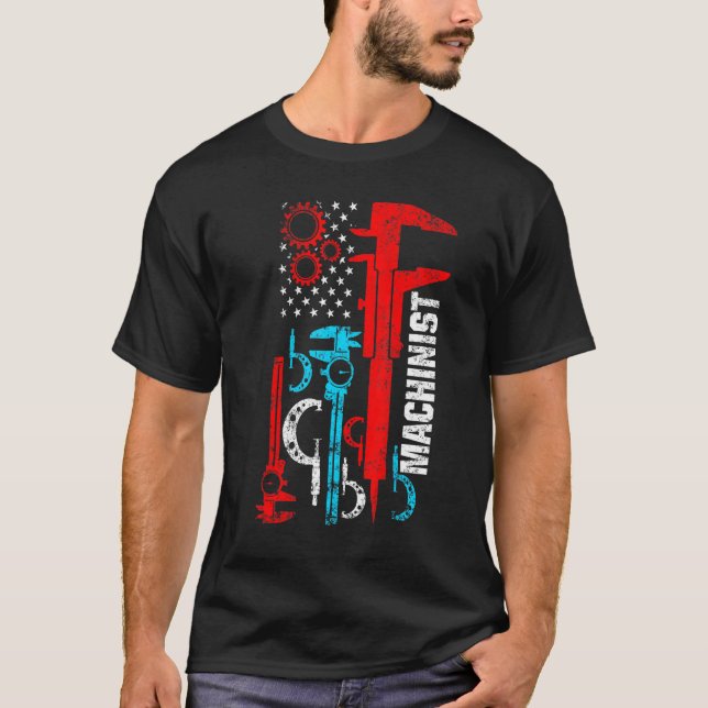 Machinist Maskin operator Machining 52 T Shirt (Framsida)