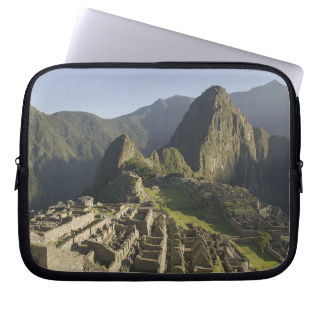Machu Picchu, ruiner av Inka-staden, Peru. Laptop Fodral (Framsidan)