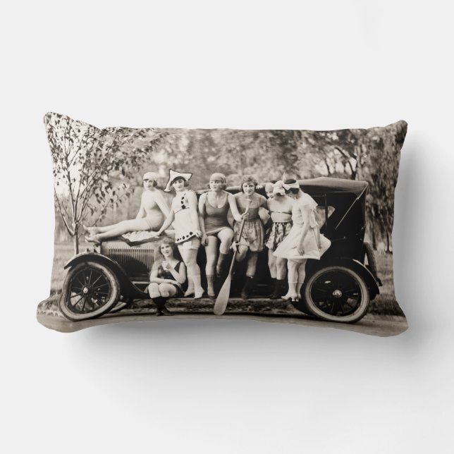 Mack Sennett Badbollar och Tin Lizzie Lumbarkudde (Framsida)