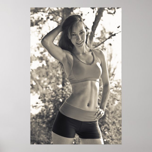 Mackenzie K. Fitness Poster (Framsidan)