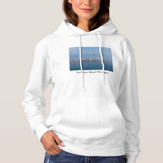 Mackinac Breakwater T Shirt (Framsida)