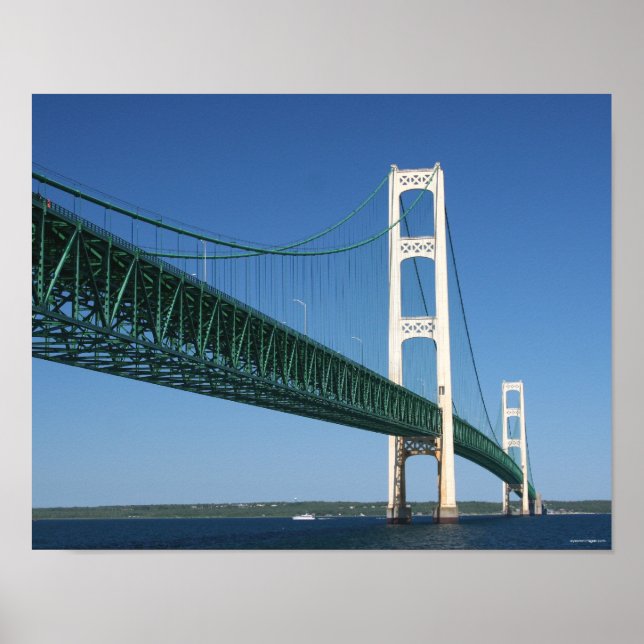 Mackinac Bridge från sundet Poster (Framsidan)
