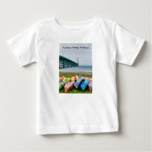 Mackinac Bridge och Canoes Baby T-Shirt