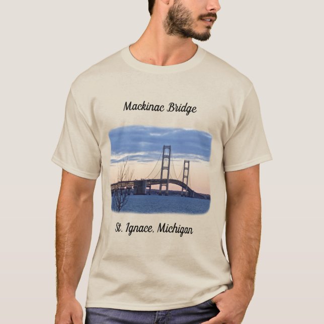 Mackinac Bridge St. Ignace-skjortans svarta bokstä T Shirt (Framsida)