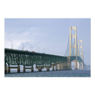 Mackinac-bron som spänner över Mackinac-sundet vid Fototryck