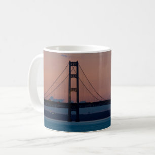 Mackinac-brygga i Dusk-kaffe Mugg