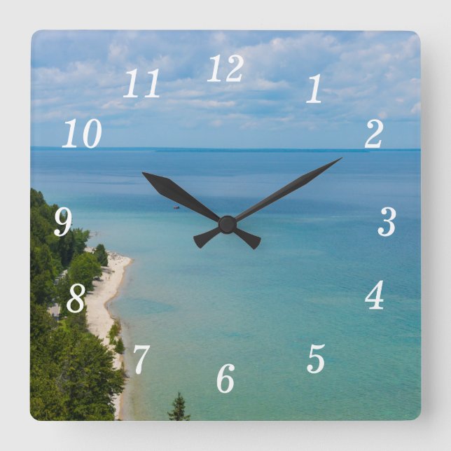 Mackinac Island Skyview Wall Clock Fyrkantig Klocka (Framsida)
