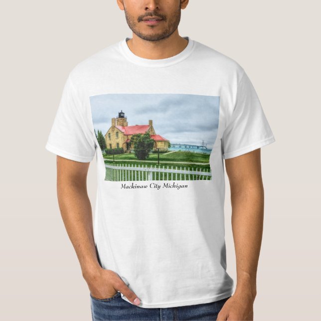 Mackinac Light och Bridge T Shirt (Framsida)