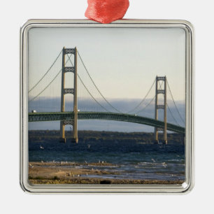 Mackinacbron som spänner över Mackinacsundet vid M Julgransprydnad Metall
