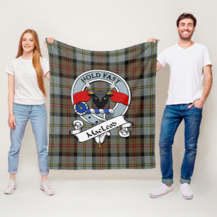 MacLeod of Harris Weasted Klan Badge Tartan Plai Fleecefilt