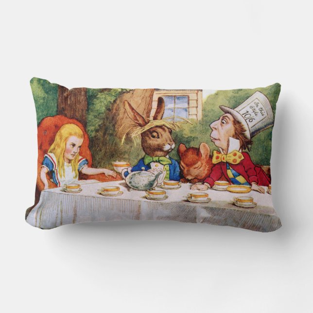 Mad Hatters Tea Party i Wonderland Lumbarkudde (Framsida)
