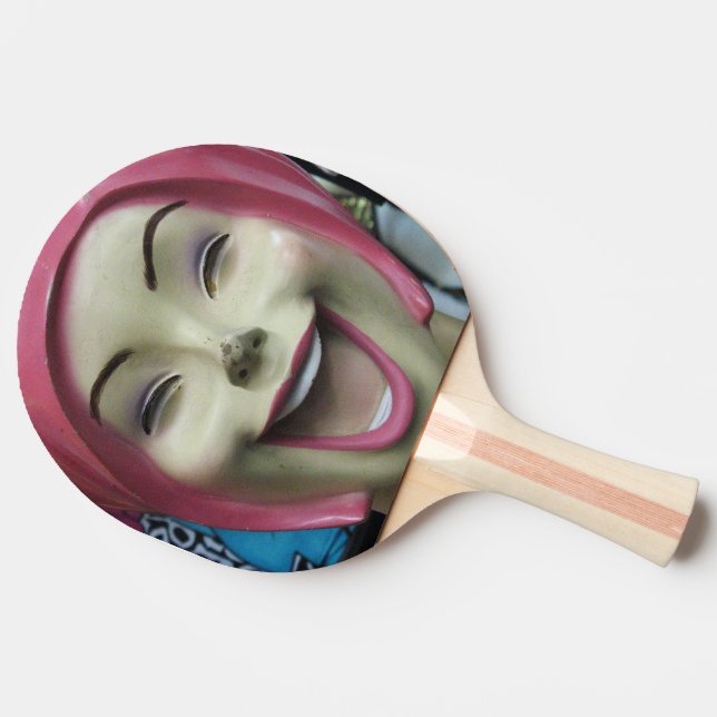 Mad Laughing Mannequin ~ Uncanny Valley Girl Pingisracket (Sidan)