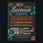 Mad Science Lab Chalkboard Party Birthday Anpassni Inbjudningar<br><div class="desc">Anpassningsbarna "Mad Science Lab Chalkboard Party Birthday",  det är perfekt för använda för födelsedagsfest pojkar och flickor. Du kan enkelt anpassa informationen genom att klicka på "Personlig".</div>