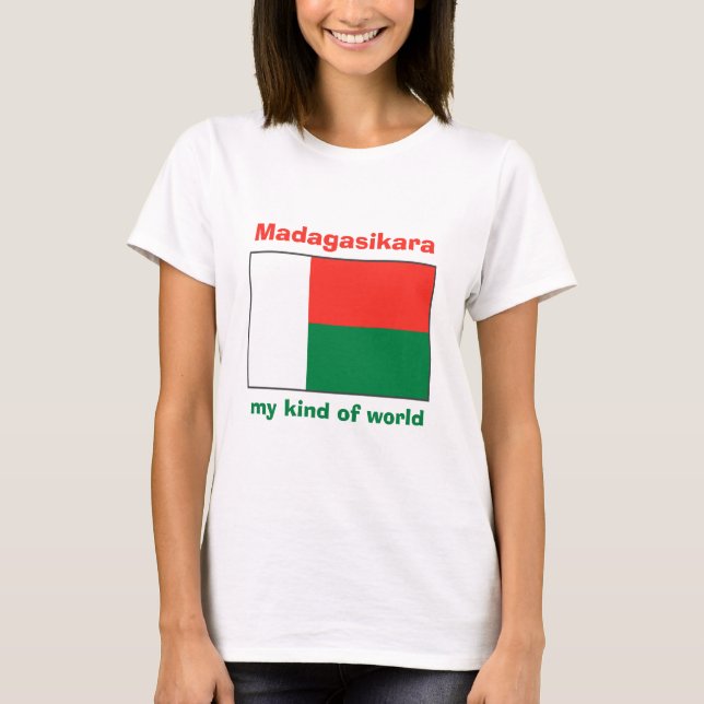 Madagaskar Flagga + Karta + Text T-Shirt (Framsida)