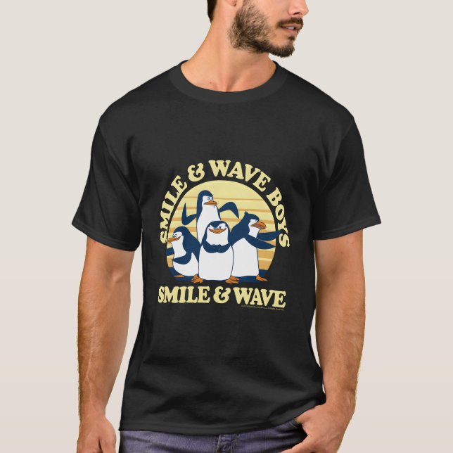 Madagaskar Penguins Smile och Wave Text T Shirt (Framsida)