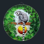 Madagaskars medborgare darttavla<br><div class="desc">Madagaskars medborgare i Jungle - Original Hand Teckning . Lemurs är primater som är endemiska på ön Madagaskar. Ord-lemur härstammar från ord-lementen (spöken eller sprit) från romersk mytologi. Vector Illustration Copyright BluedarkArt.</div>