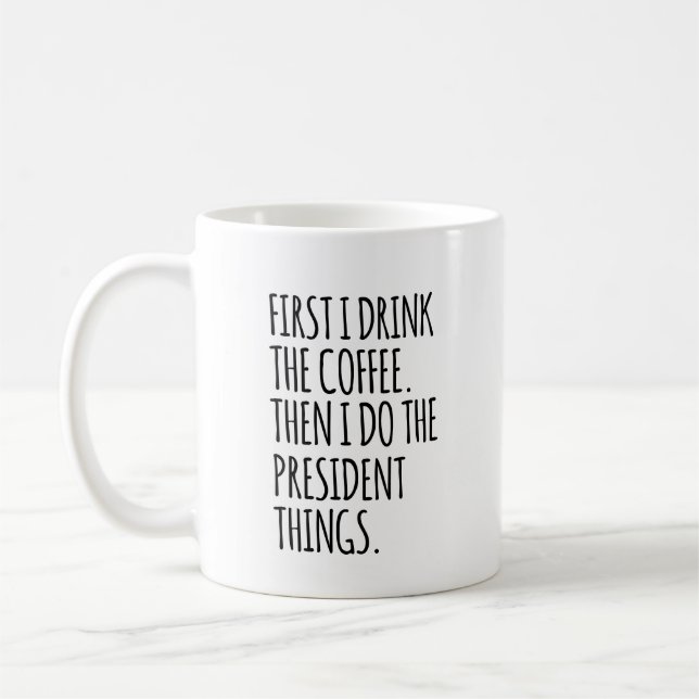 Madam President, Funny Gift For New President, HOA Kaffemugg (Vänster)