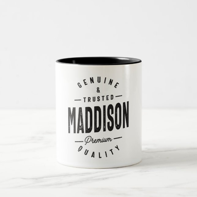 Maddison Personlig Namn Två-Tonad Mugg (Center)