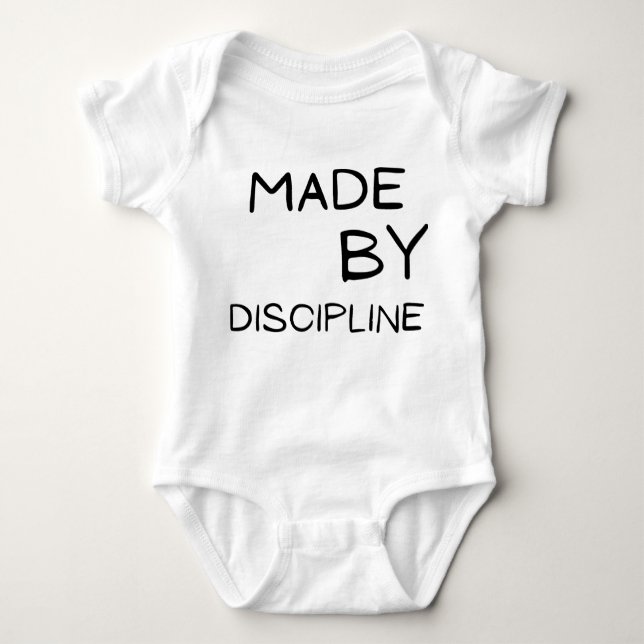 Made by Discipline Motivational Text DesignT-Shirt T Shirt (Framsida)