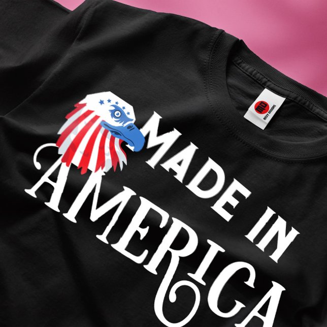 Made in america Bold eagred white och blue T Shirt (Skapare uppladdad)
