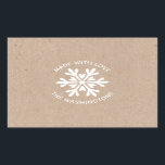 Made med Kärlek Kraft-juletiketten Snowflake Label Rektangulärt Klistermärke<br><div class="desc">En papper och vit snöflingsetikett med ord,  Made med kärlek. Anpassa den till din familj namn eller ditt företag namn. Roligt för dina hemgjorda eller handgjorda julomsbehandlingar och gåvor,  eller för ditt hantverksföretag. Designad av Blackberry Boulevard.</div>