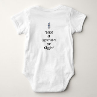 "Made of Snöflingor and Giggles", kroppsdräkter T Shirt