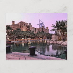 Madinat Jumaira med utsikt över Burj Al Arab Vykort