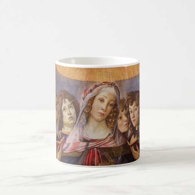 Madonna och barn med änglar av Sandro Botticelli Kaffemugg (Center)