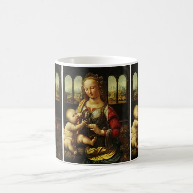 Madonna of the Carnation by Leonardo da Vinci Kaffemugg (Center)